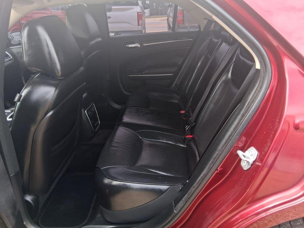 Chrysler 300  2018