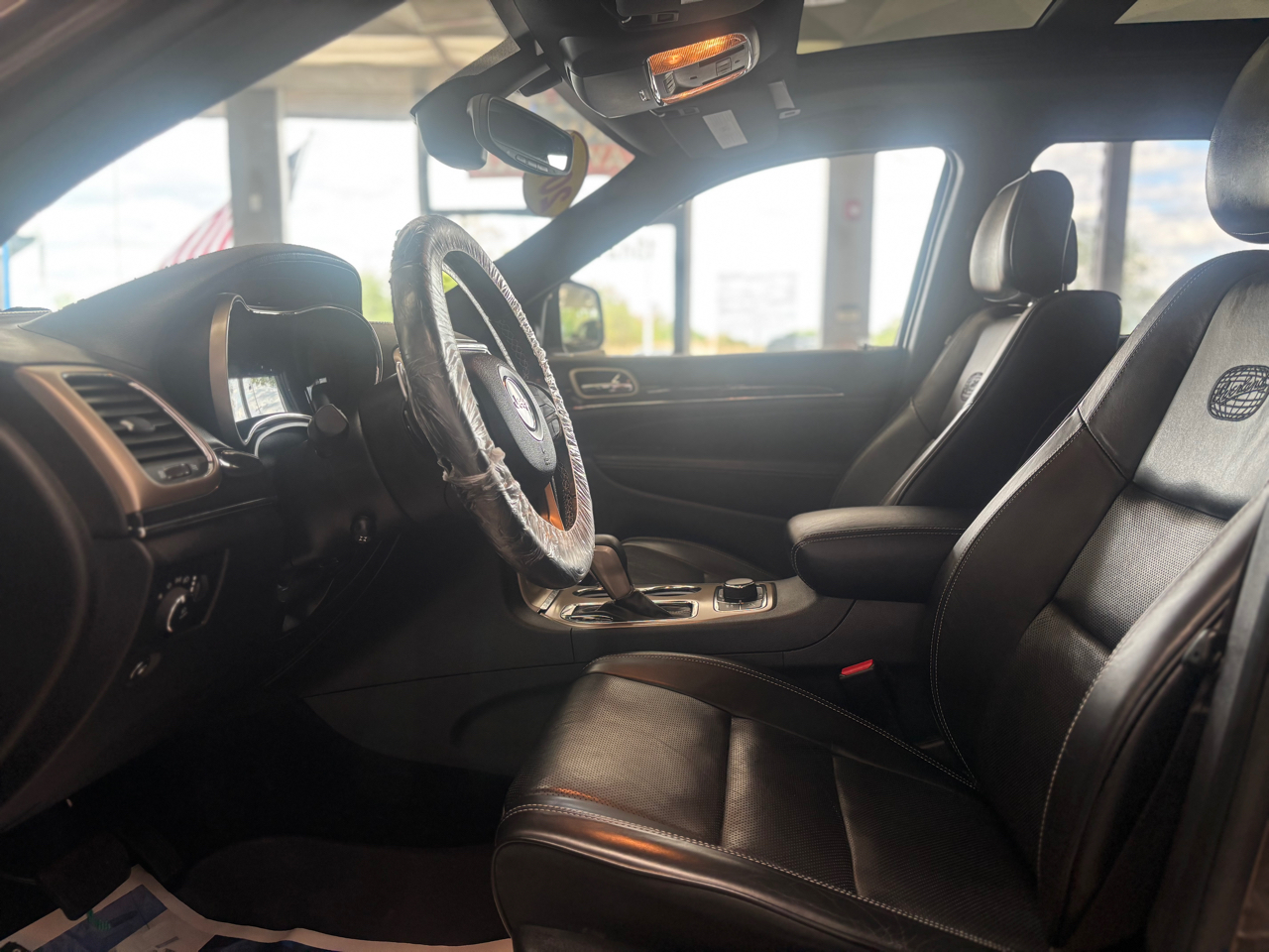 Jeep Grand Cherokee Overland 4WD 2017 Jeep Grand Cherokee Overland 4WD 2017