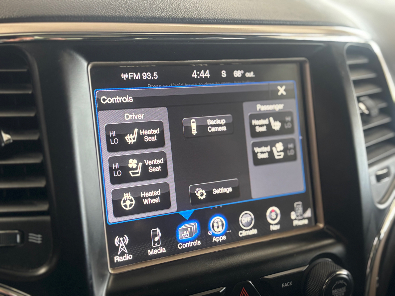 Jeep Grand Cherokee Overland 4WD 2017 Jeep Grand Cherokee Overland 4WD 2017
