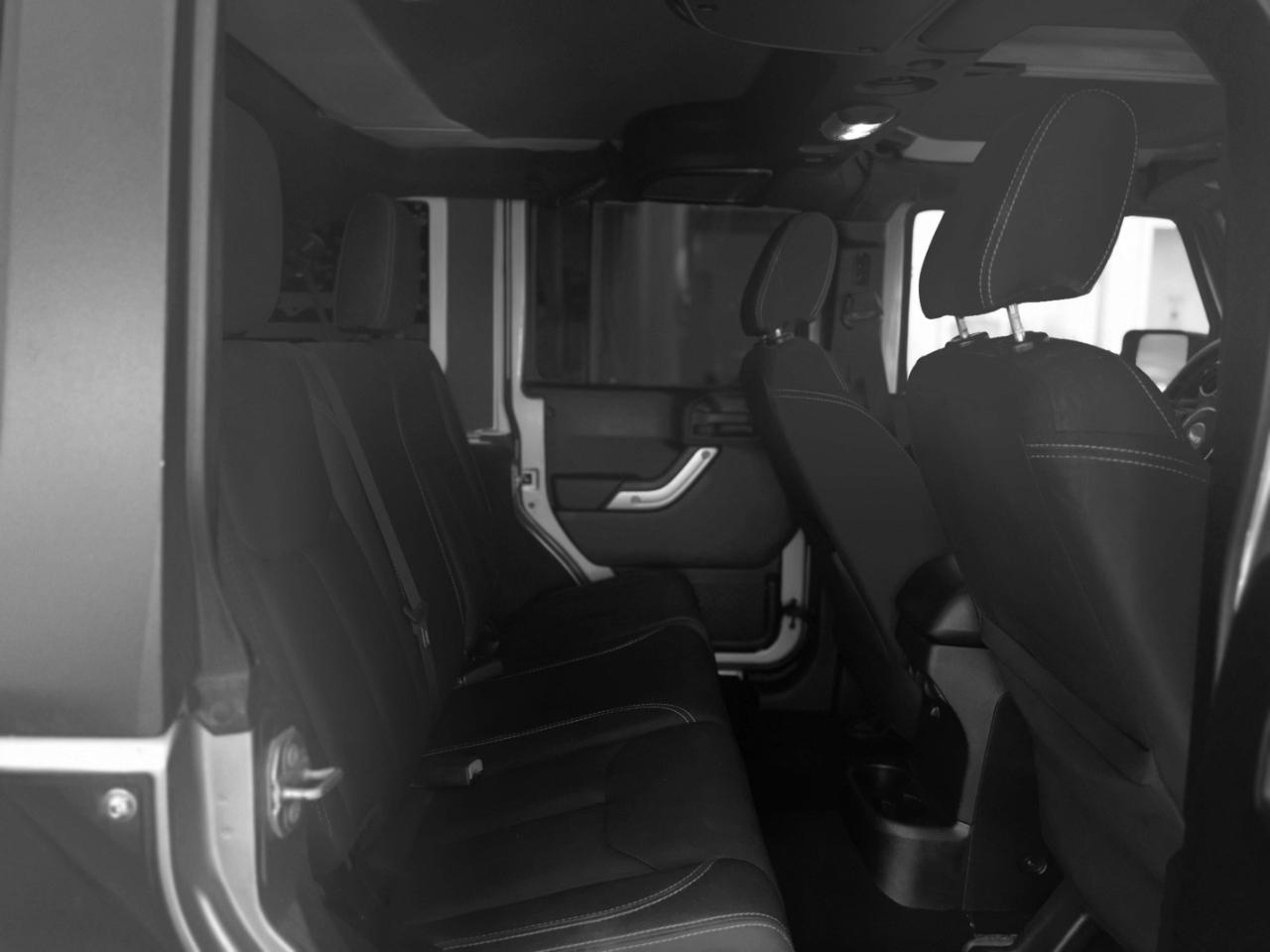 Jeep Wrangler JK Unlimited Sahara 4WD 2018