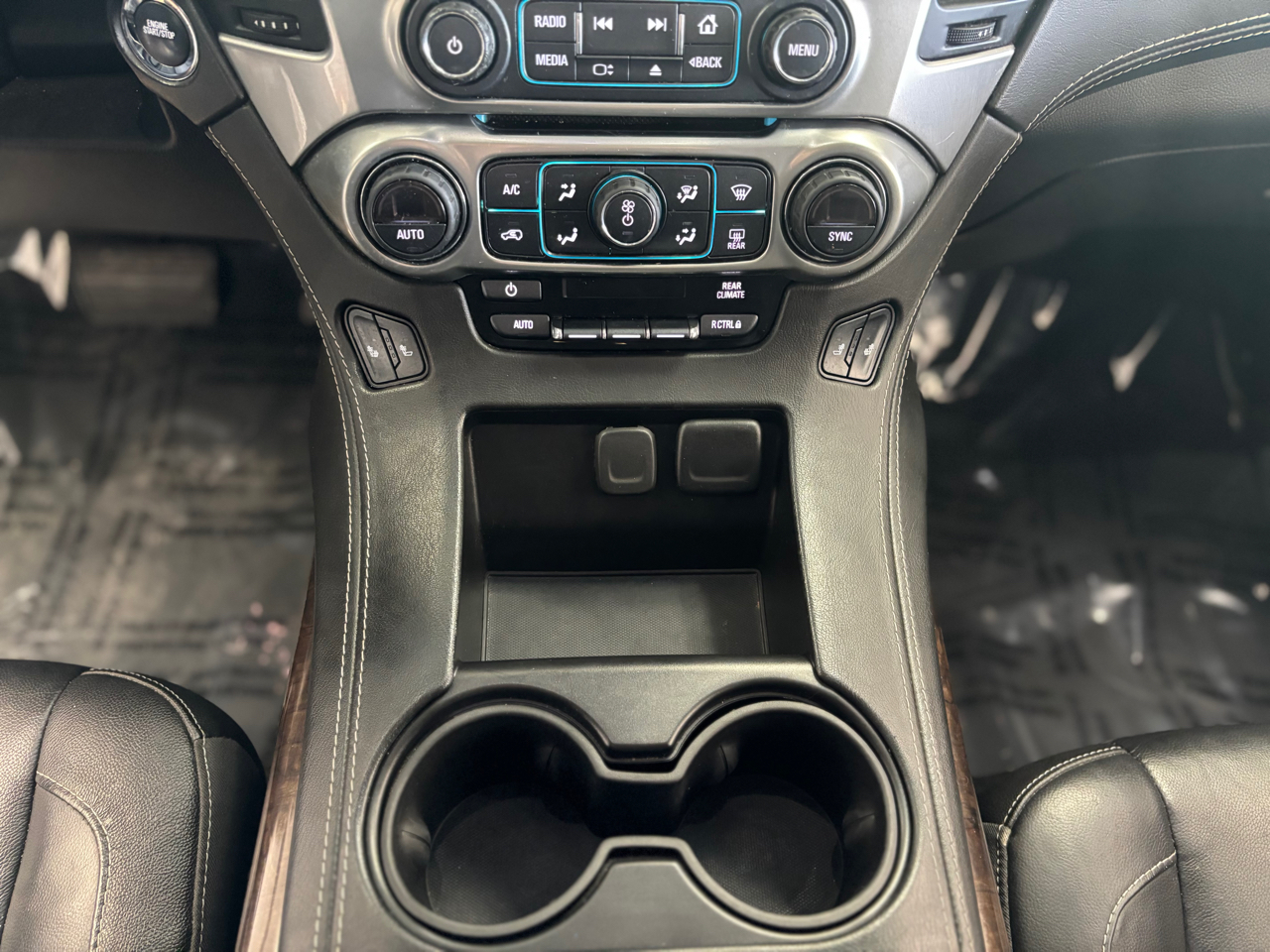 Chevrolet Suburban LT 4WD 2018 Chevrolet Suburban LT 4WD 2018
