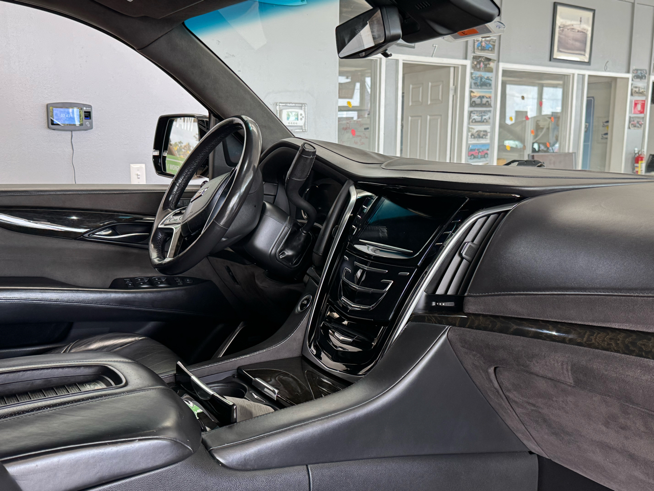Cadillac Escalade ESV Platinum 4WD 2020 Cadillac Escalade ESV Platinum 4WD 2020