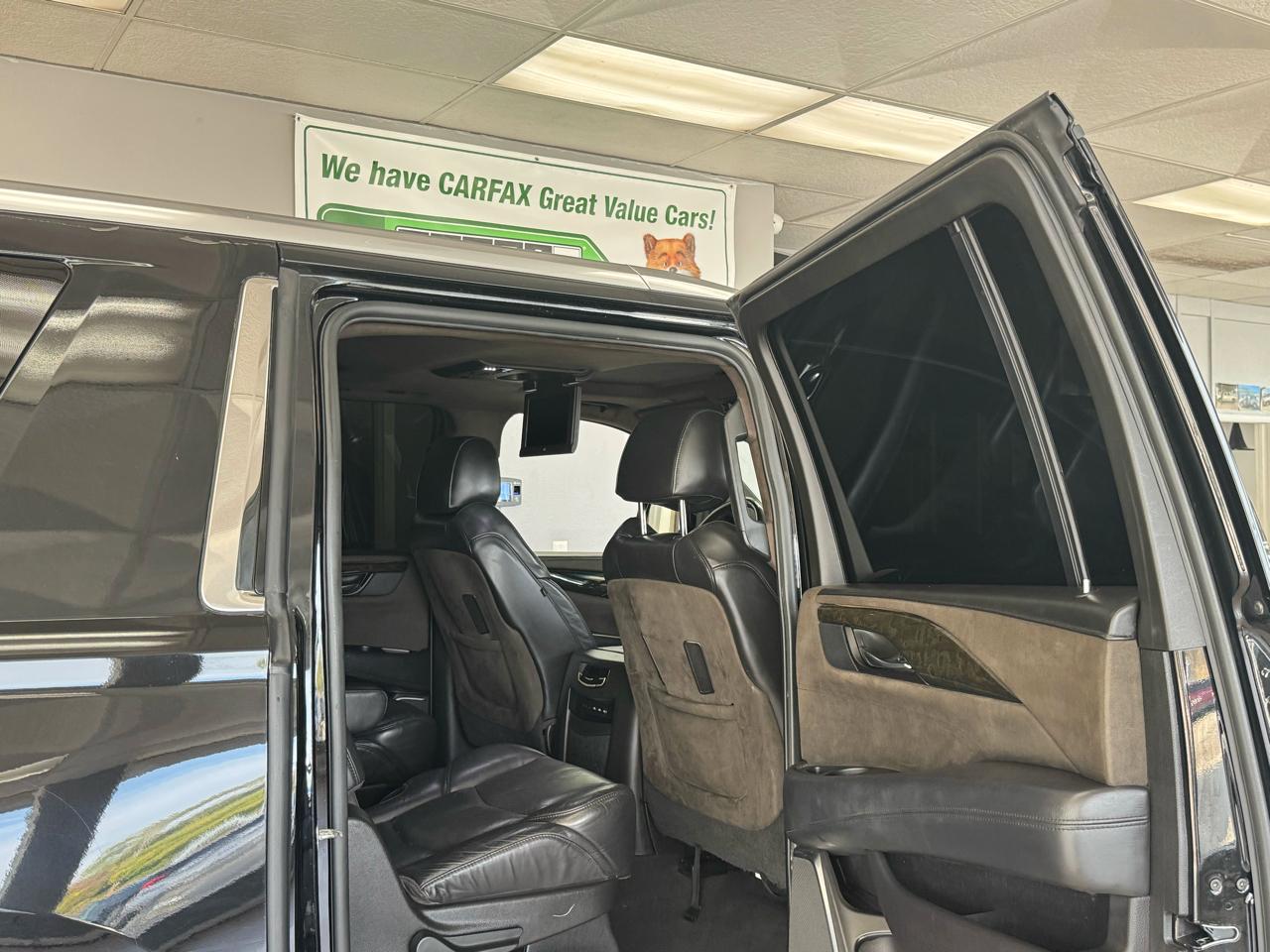 Cadillac Escalade ESV Platinum 4WD 2020