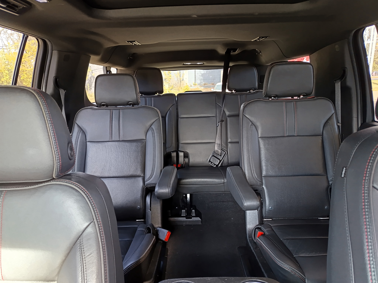 Chevrolet Suburban RST 4WD 2021