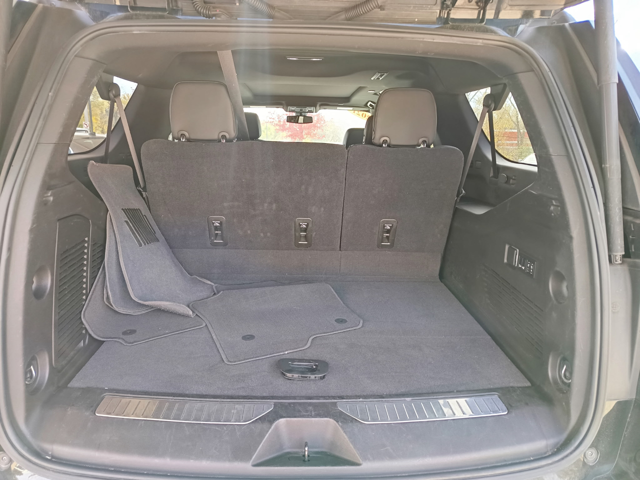 Chevrolet Suburban RST 4WD 2021