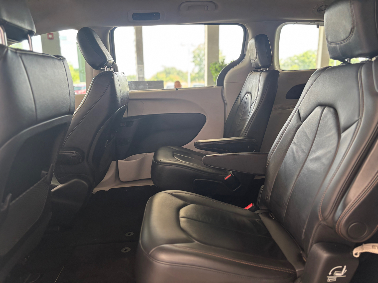 Chrysler Pacifica Touring-L 2017