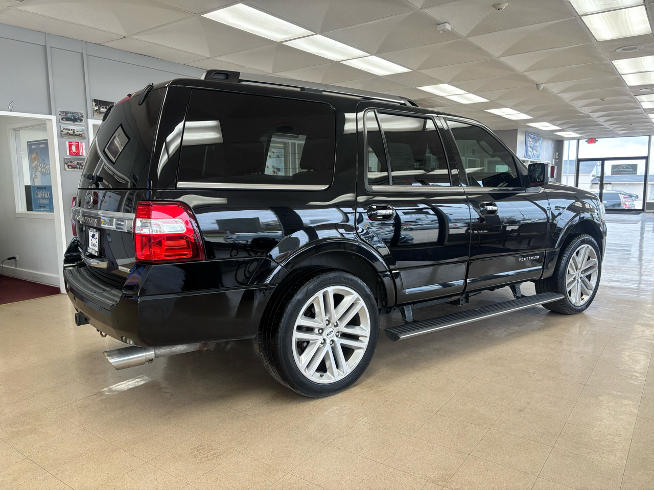 Ford Expedition Platinum 4WD 2017