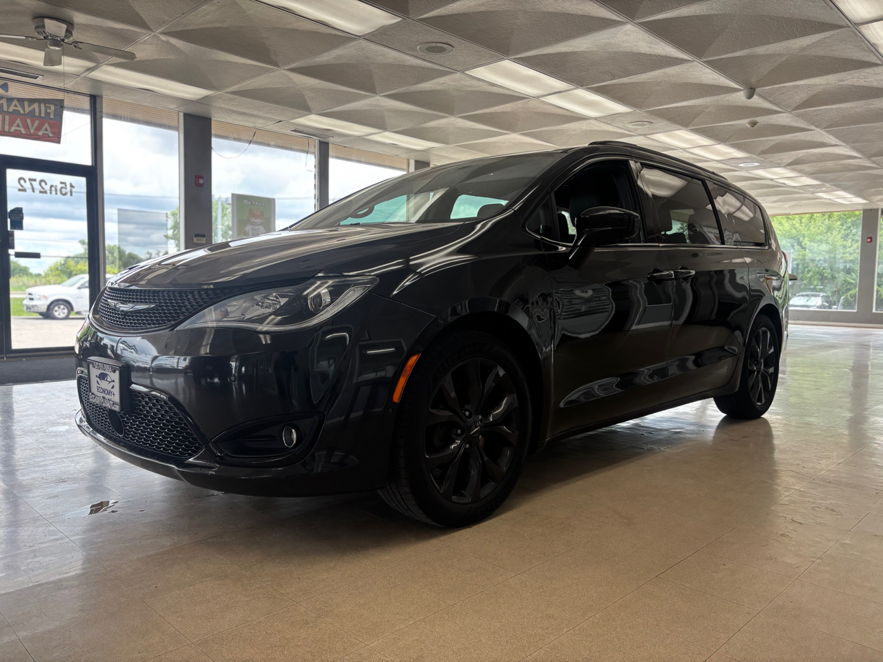 Chrysler Pacifica Touring-L Plus 2019