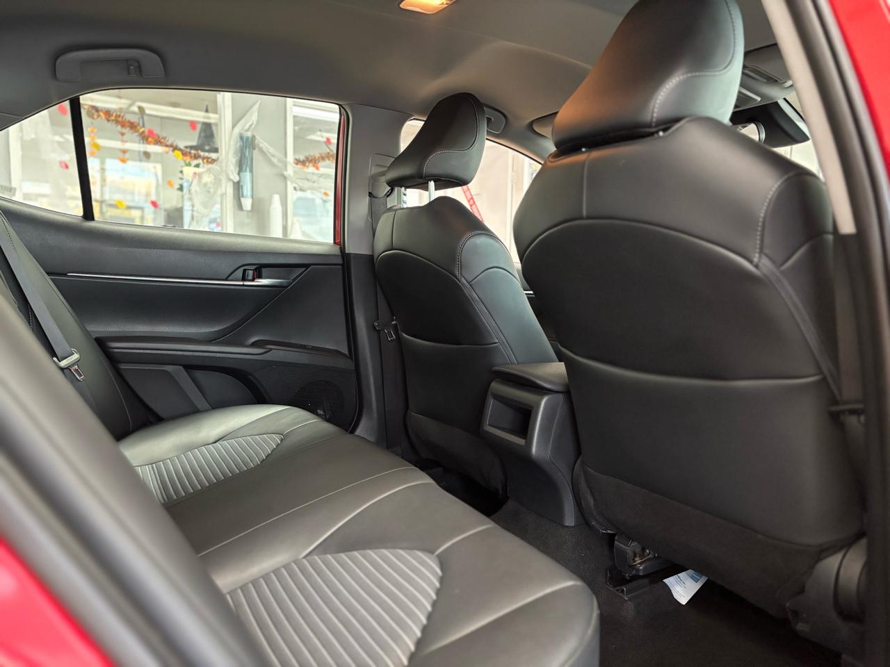 Toyota Camry SE 2024