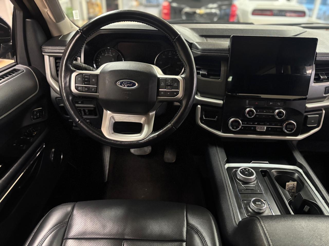 Ford Expedition MAX XLT 4WD 2023