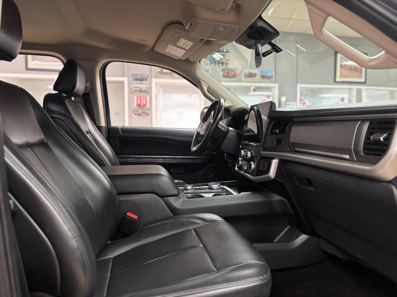 Ford Expedition MAX XLT 4WD 2023