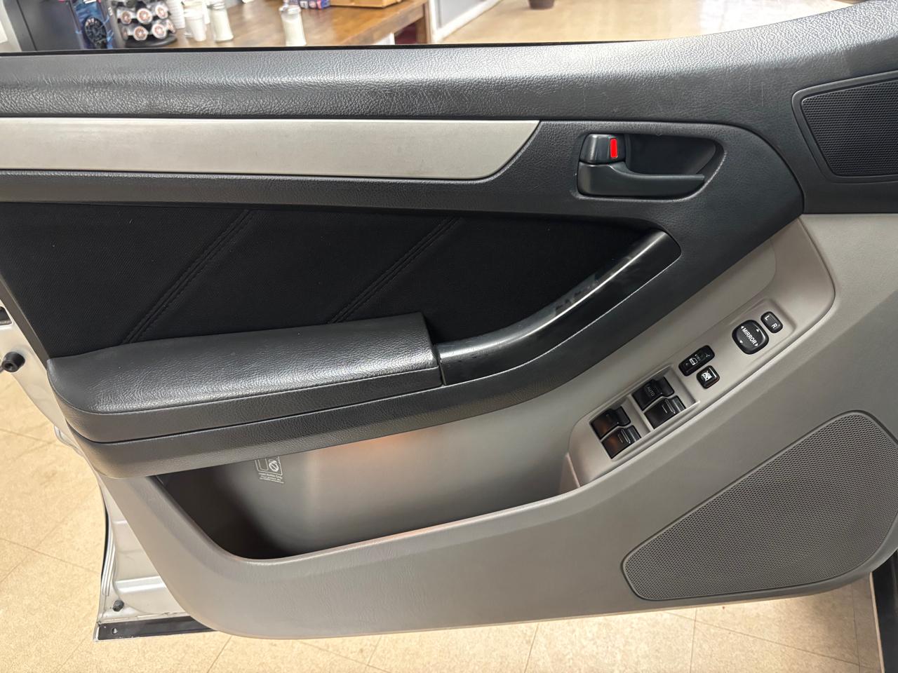 Toyota 4Runner 4WD 4dr V6 SR5 (Natl) 2008