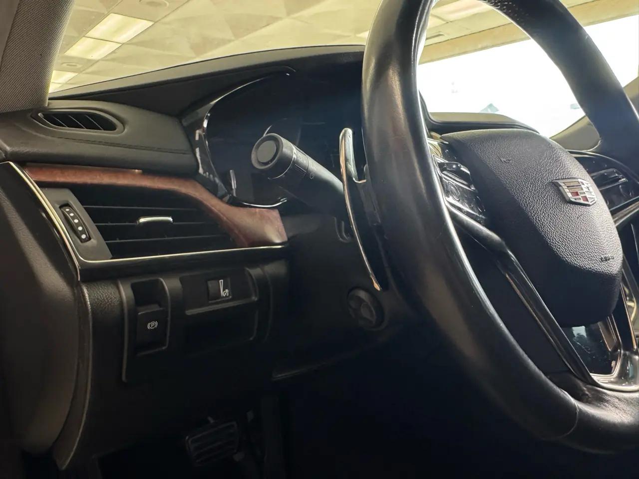 Cadillac CTS Sedan 4dr Sdn 2.0L Turbo Luxury AWD 2018