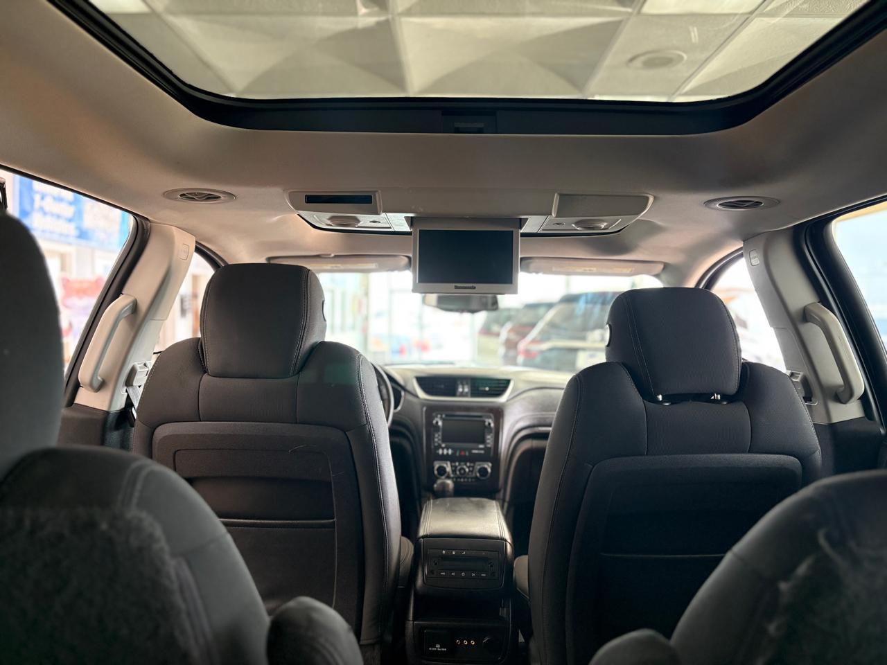 Chevrolet Traverse AWD 4dr LT w/1LT 2015