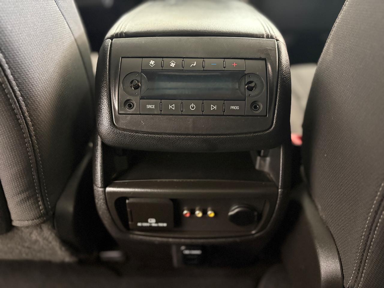 Chevrolet Traverse AWD 4dr LT w/1LT 2015