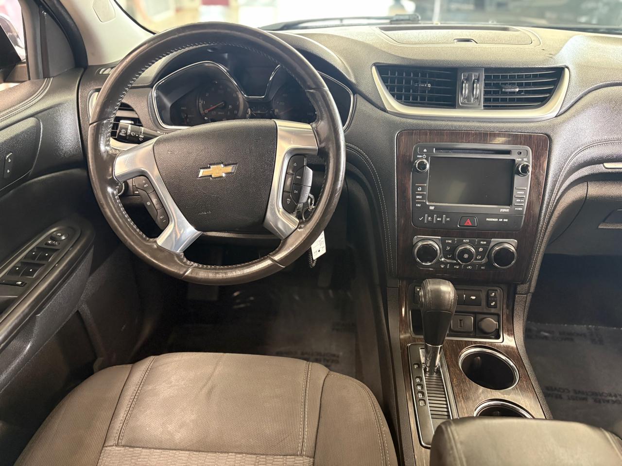 Chevrolet Traverse AWD 4dr LT w/1LT 2015