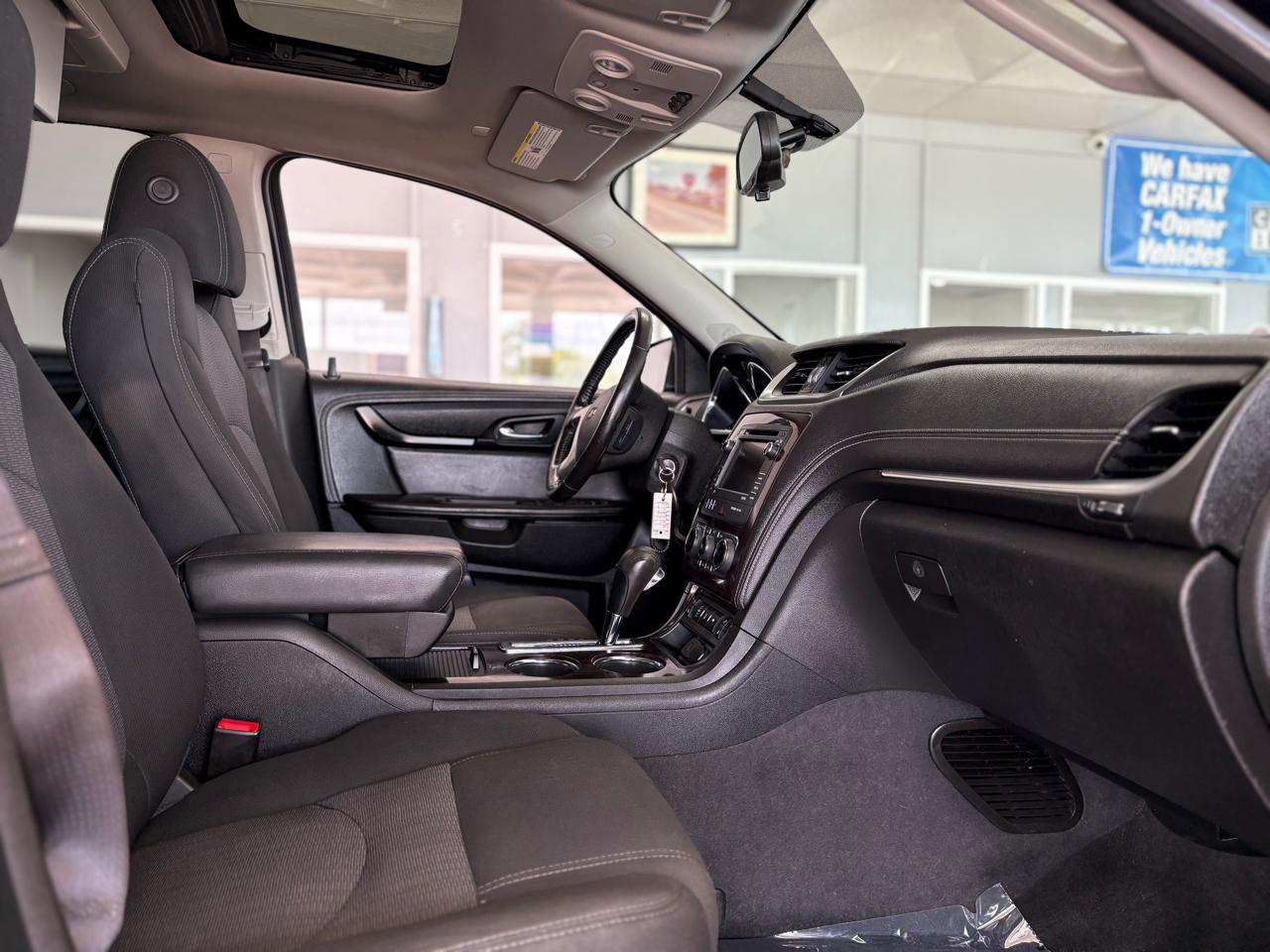 Chevrolet Traverse AWD 4dr LT w/1LT 2015