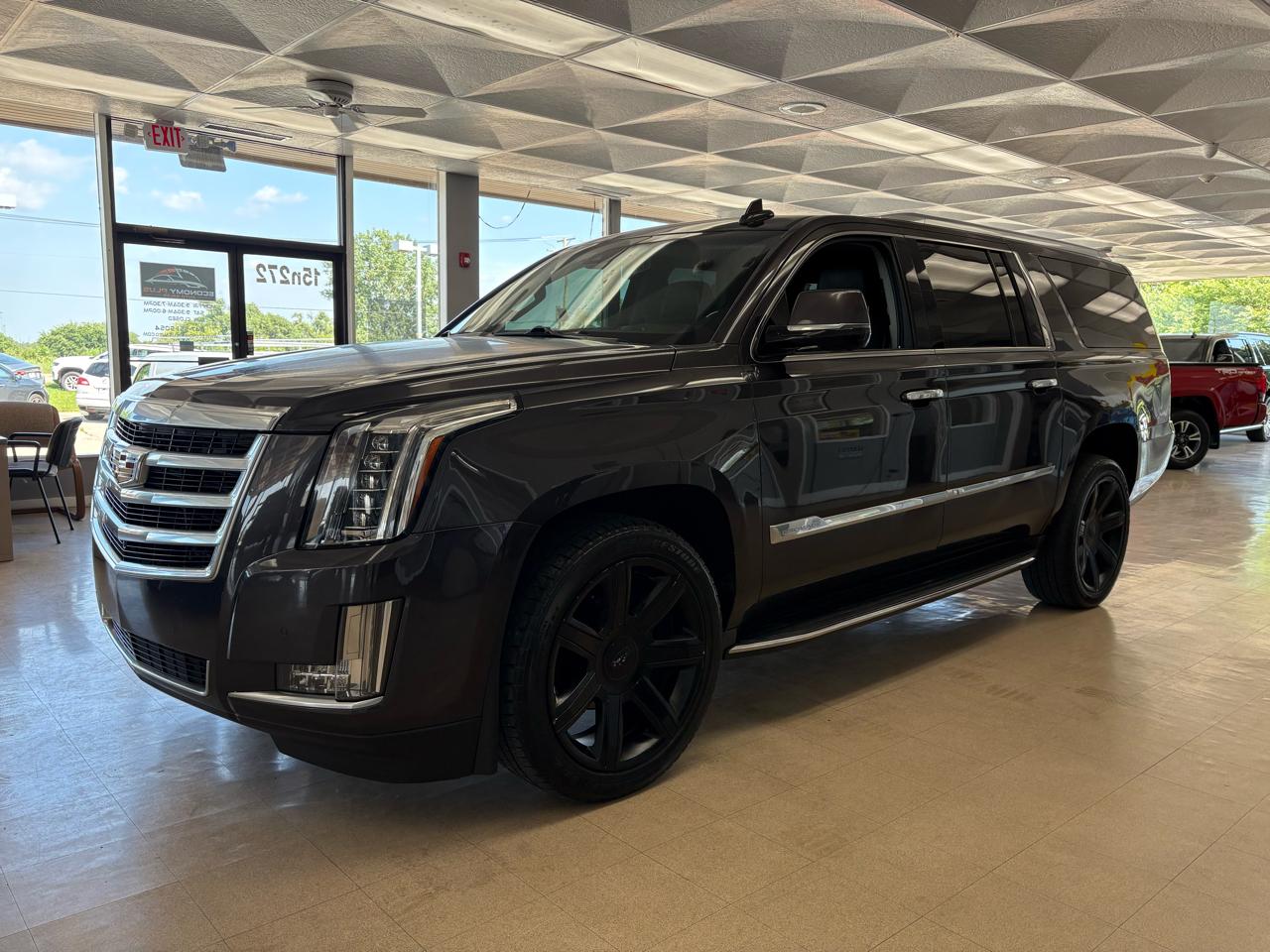 Cadillac Escalade ESV 4WD 4dr Luxury Collection 2016