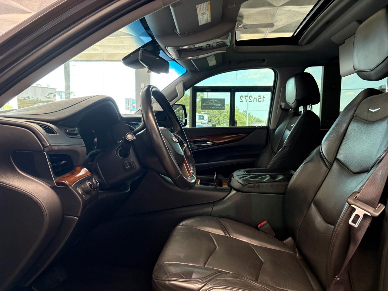 Cadillac Escalade ESV 4WD 4dr Luxury Collection 2016