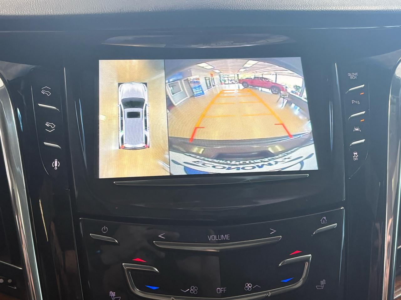 Cadillac Escalade ESV 4WD 4dr Luxury Collection 2016