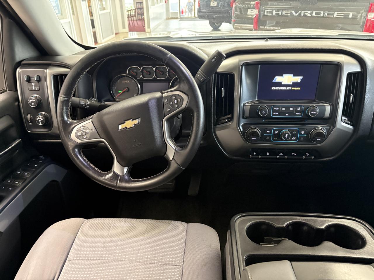 Chevrolet Silverado 1500 4WD Crew Cab 143.5" LT w/2LT 2018
