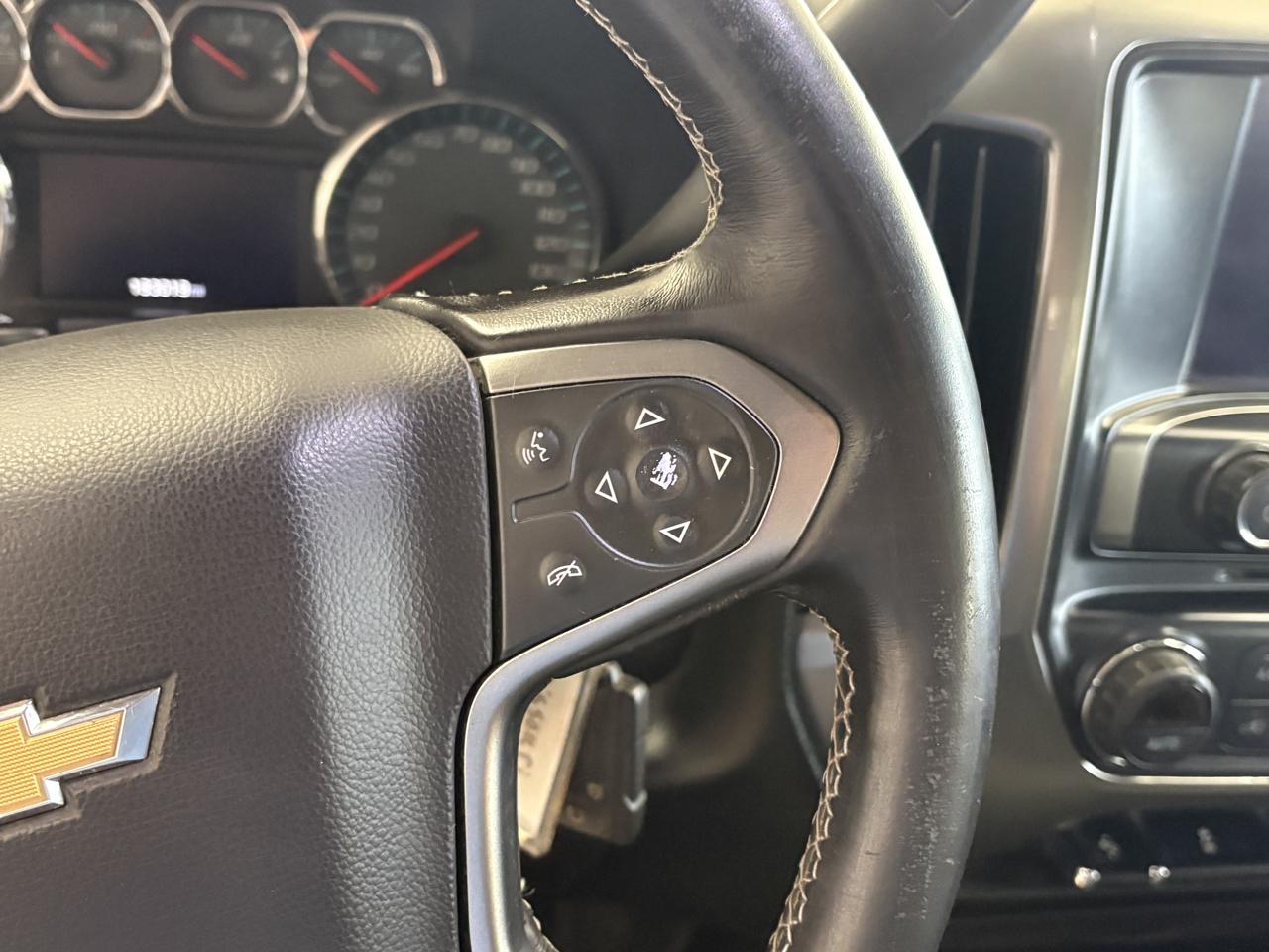 Chevrolet Silverado 1500 4WD Crew Cab 143.5" LT w/2LT 2018