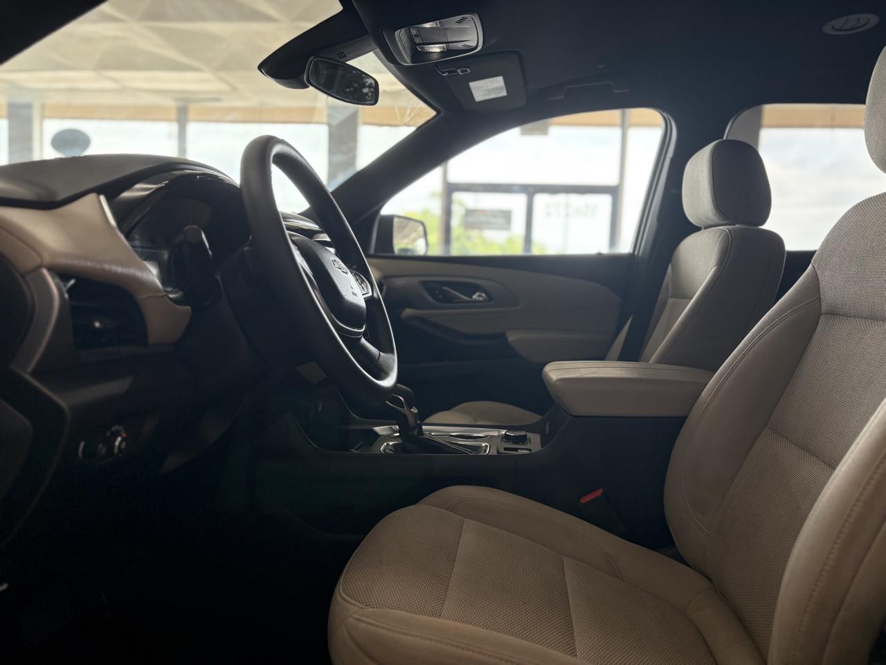 Chevrolet Traverse FWD 4dr LS w/1LS 2023