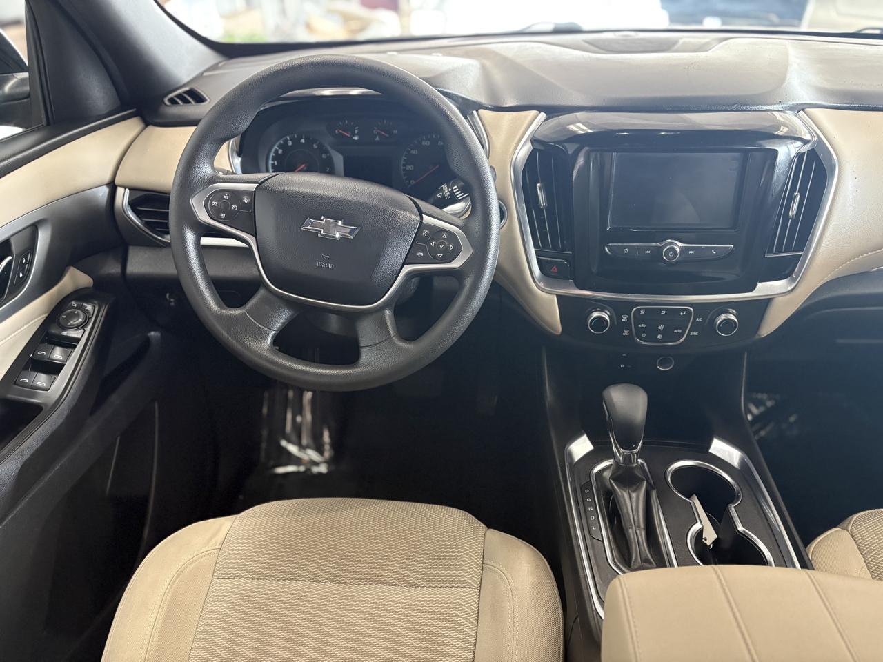 Chevrolet Traverse FWD 4dr LS w/1LS 2023