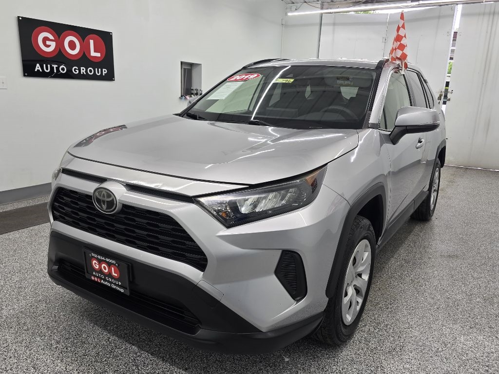 Toyota RAV4 LE 2019