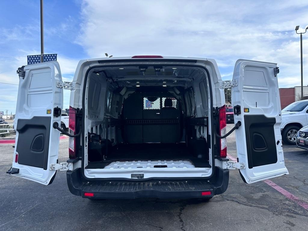 Ford Transit 250 Van Low Roof 60/40 Pass.130-in. WB 2017