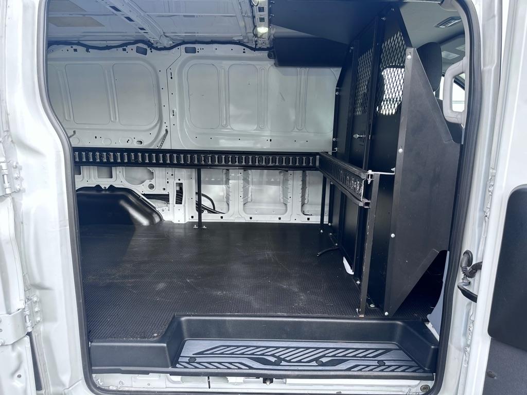 Ford Transit 250 Van Low Roof 60/40 Pass.130-in. WB 2017