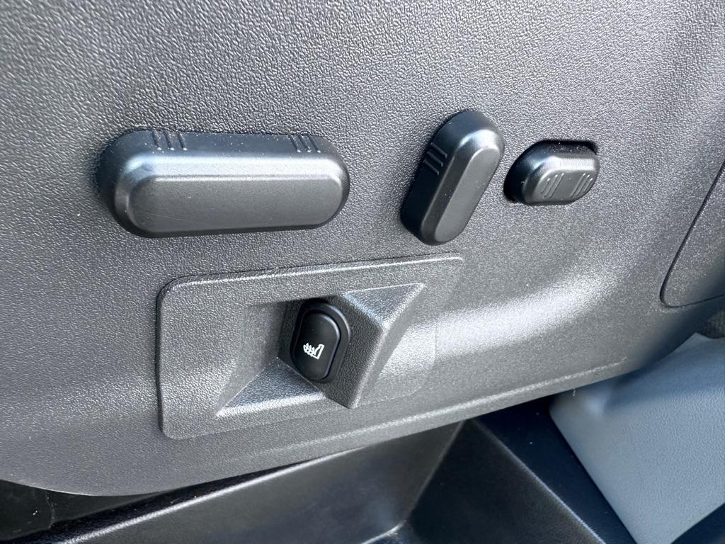 Ford Transit 250 Van Low Roof 60/40 Pass.130-in. WB 2017