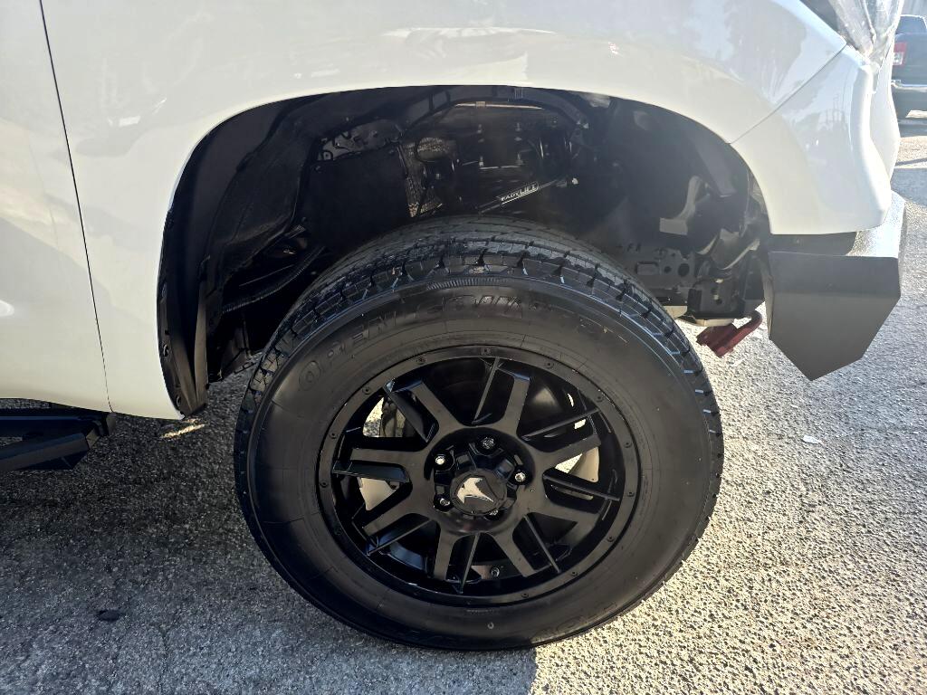 2019 Toyota Tundra SR5 CrewMax photo 22