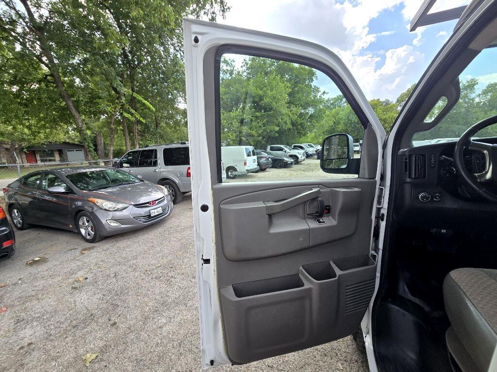 2019 Chevrolet Express 2500 Cargo photo 6