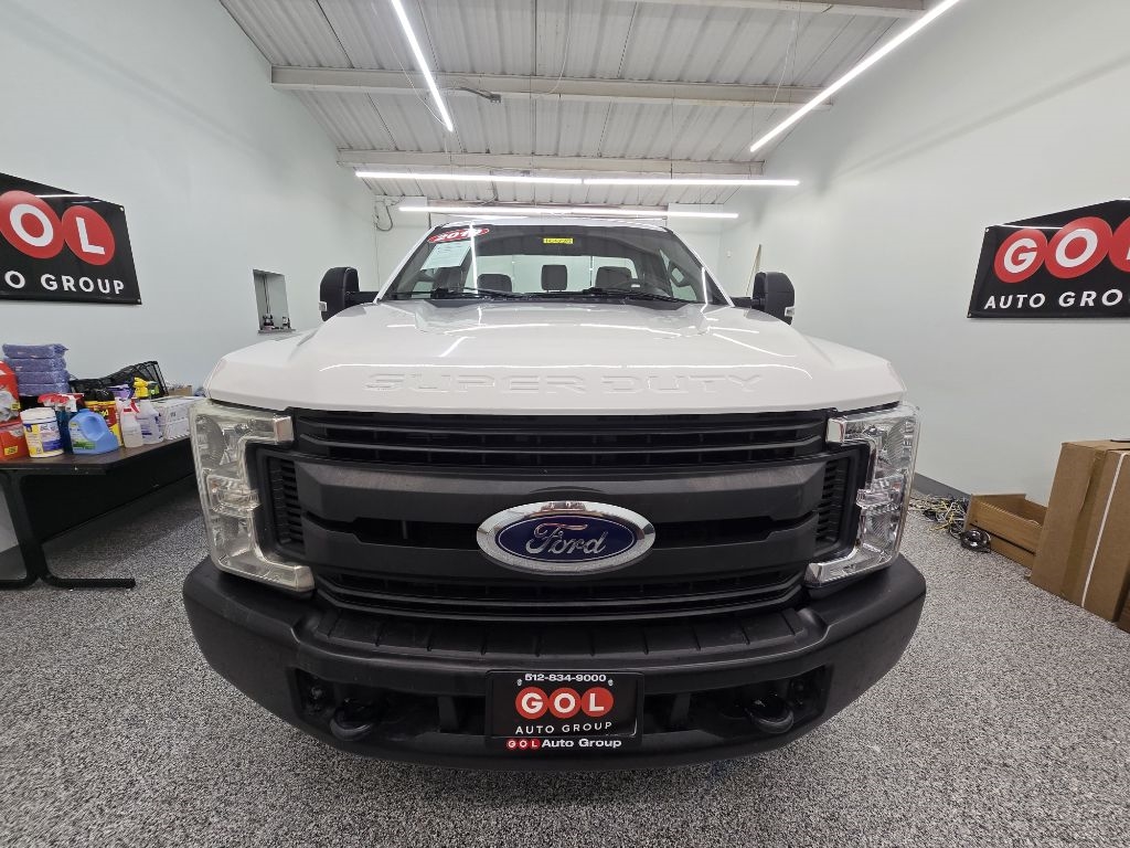 2019 Ford F-250 XLT photo 2