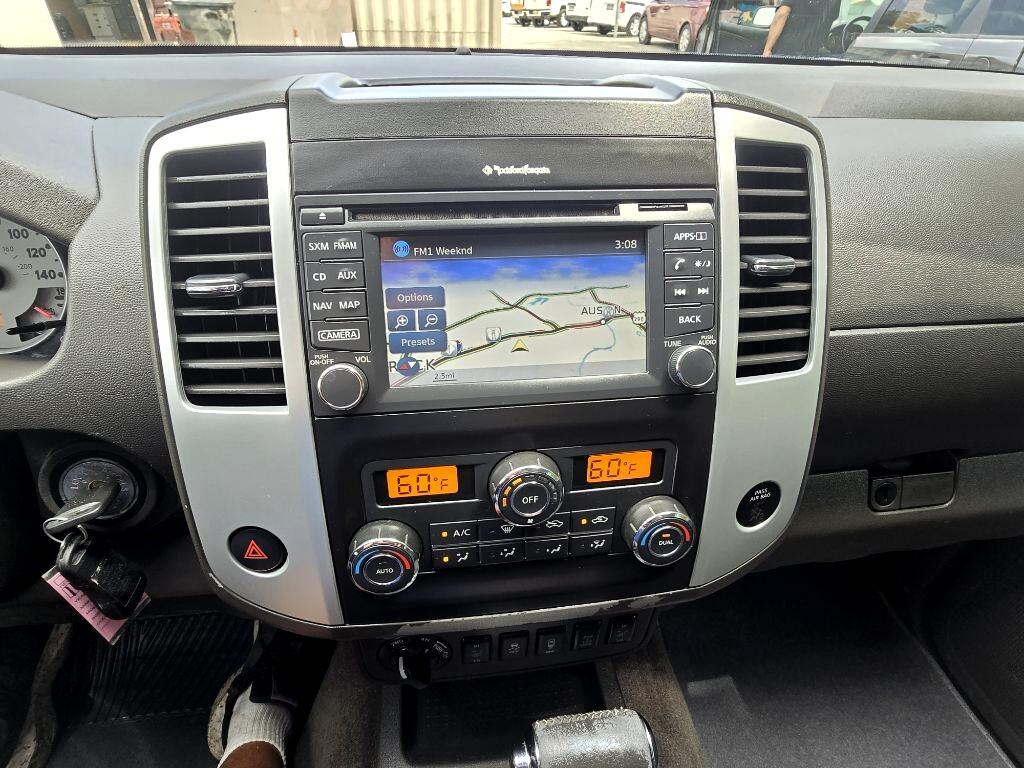 2017 Nissan Frontier PRO-4X Crew Cab photo 20