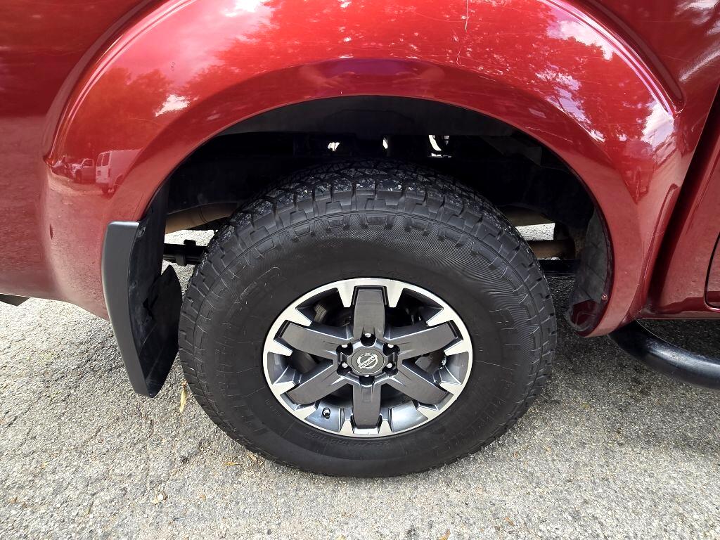 2017 Nissan Frontier PRO-4X Crew Cab photo 29