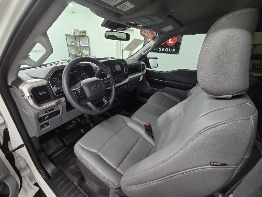 2022 Ford F-150 XL photo 8