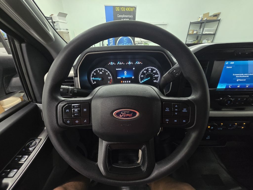2022 Ford F-150 XL photo 13