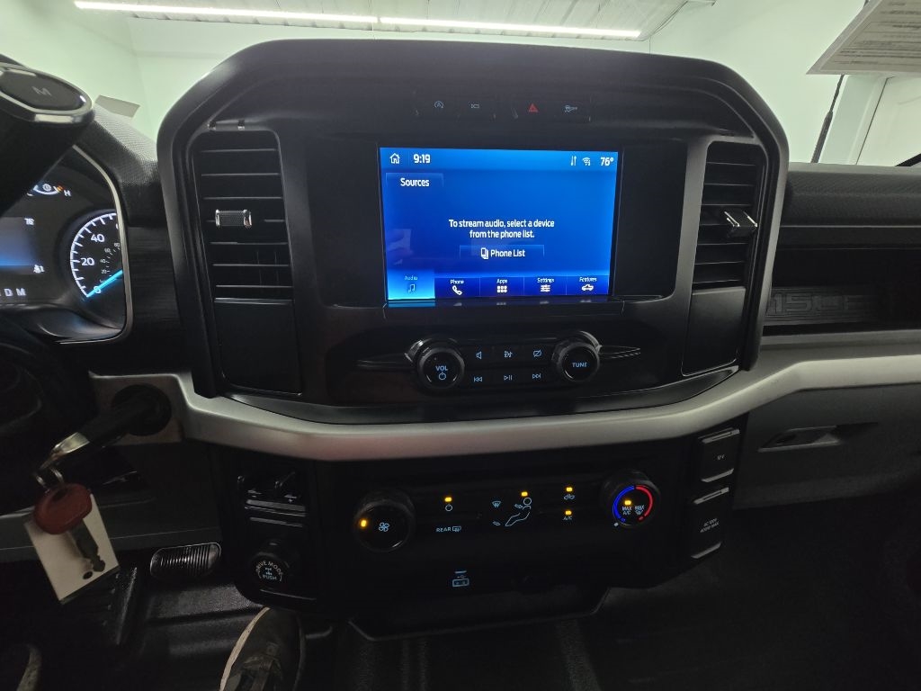 2022 Ford F-150 XL photo 16