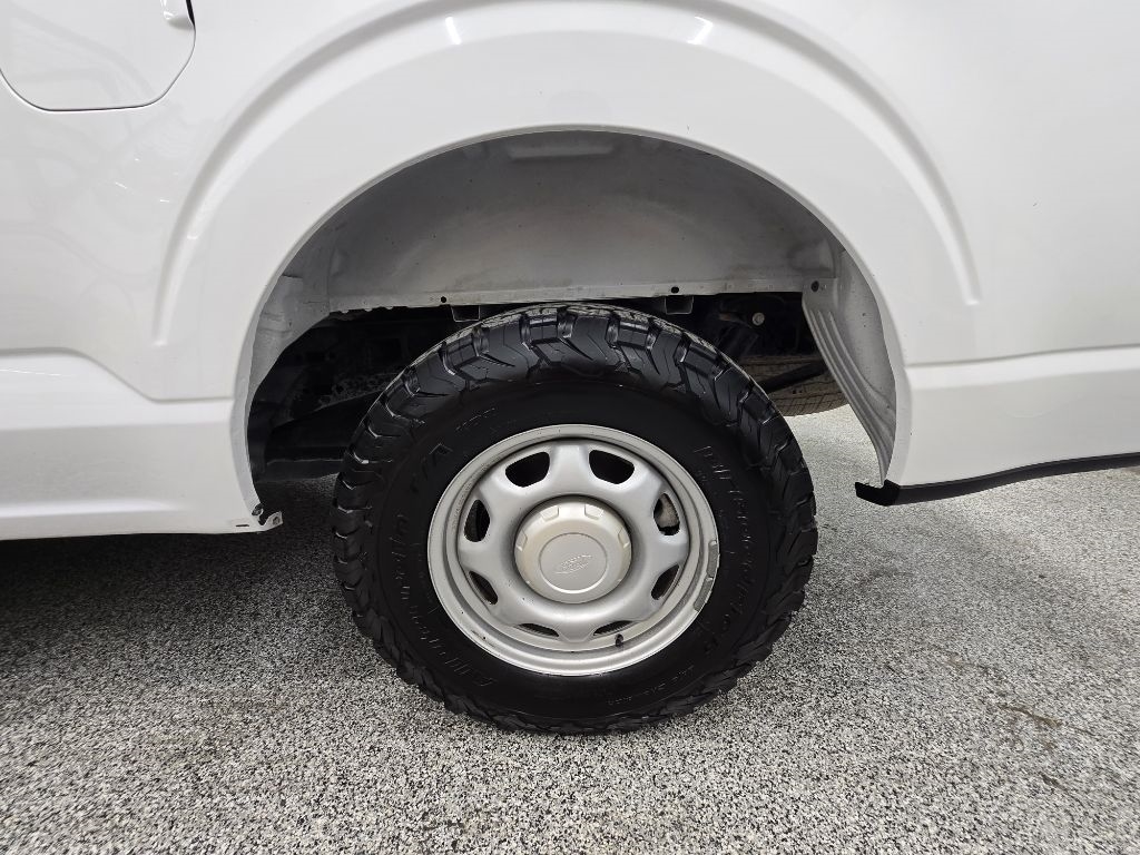 2022 Ford F-150 XL photo 22