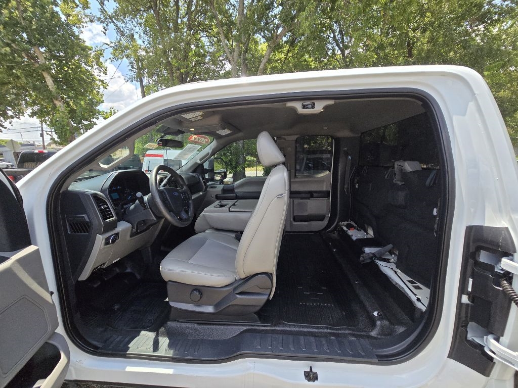 2022 Ford F-250 XL photo 11