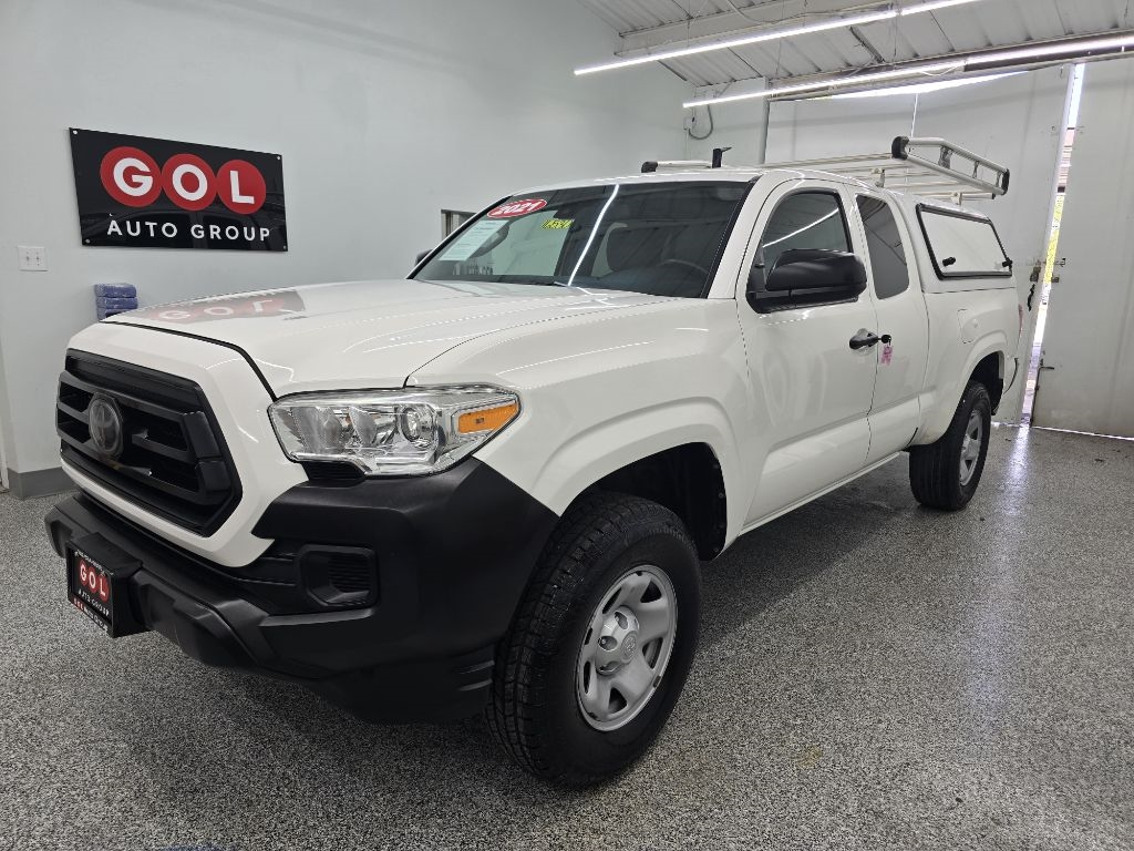 2021 Toyota Tacoma SR5 Access Cab photo 3