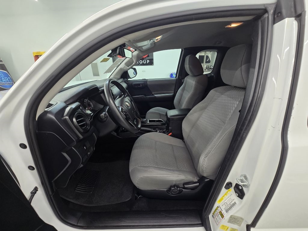 2021 Toyota Tacoma SR5 Access Cab photo 10