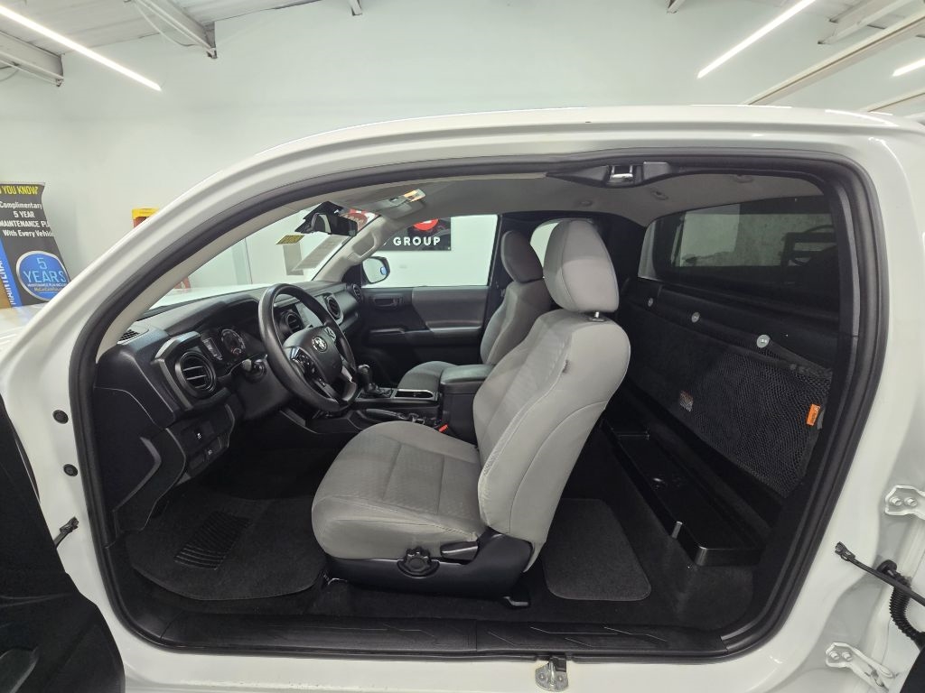 2021 Toyota Tacoma SR5 Access Cab photo 12