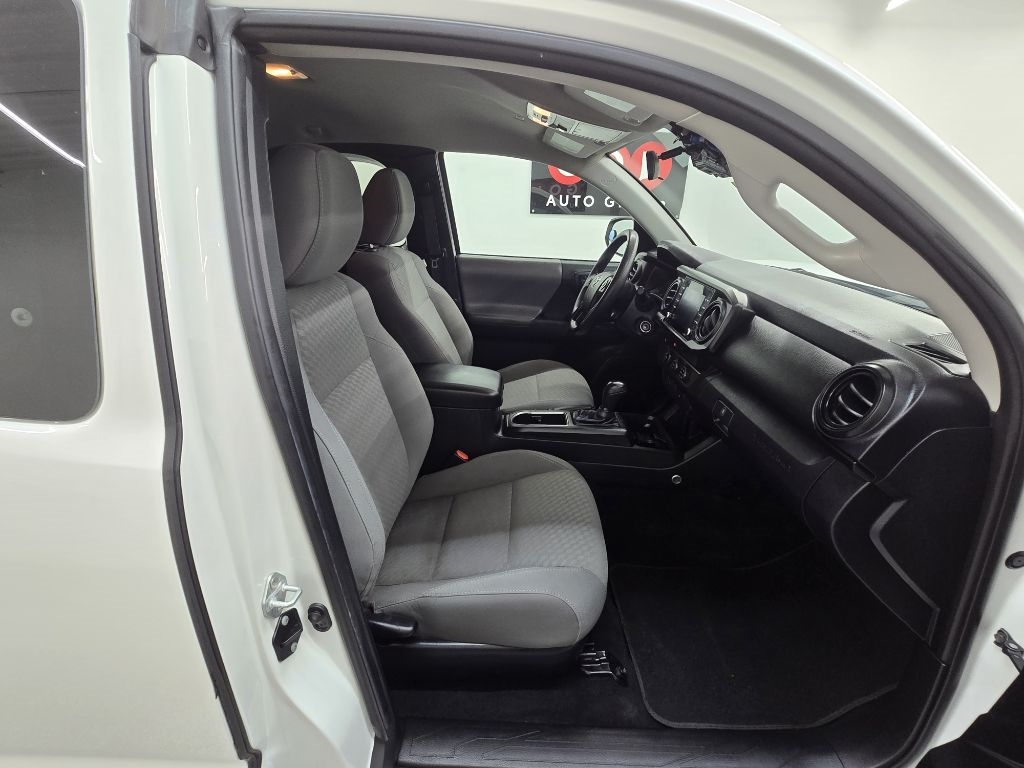 2021 Toyota Tacoma SR5 Access Cab photo 14