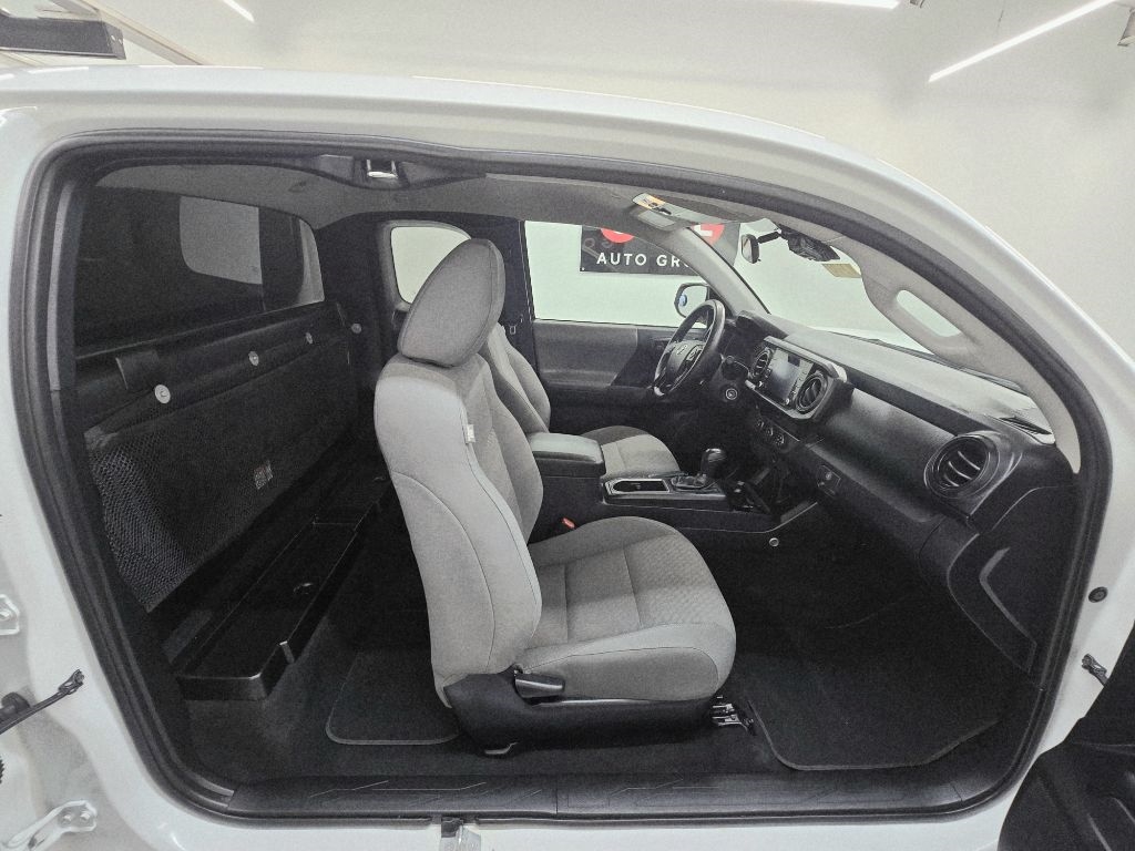 2021 Toyota Tacoma SR5 Access Cab photo 15