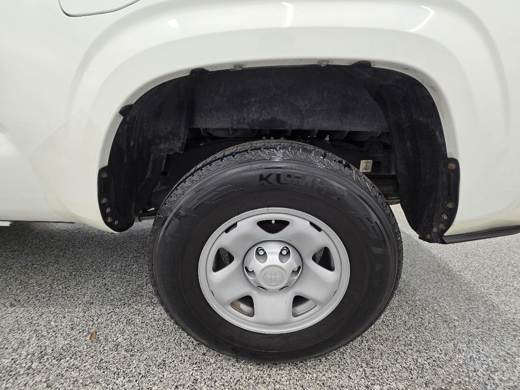 2021 Toyota Tacoma SR5 Access Cab photo 24