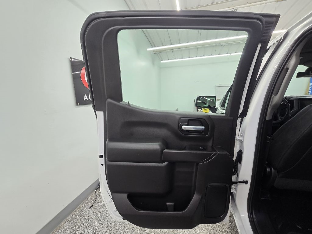 Chevrolet Silverado 1500 Work Truck Crew Cab Short Box 2WD 2020 Chevrolet Silverado 1500 Work Truck Crew Cab Short Box 2WD 2020