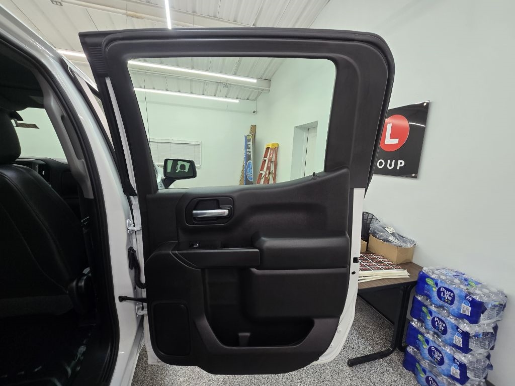 Chevrolet Silverado 1500 Work Truck Crew Cab Short Box 2WD 2020 Chevrolet Silverado 1500 Work Truck Crew Cab Short Box 2WD 2020